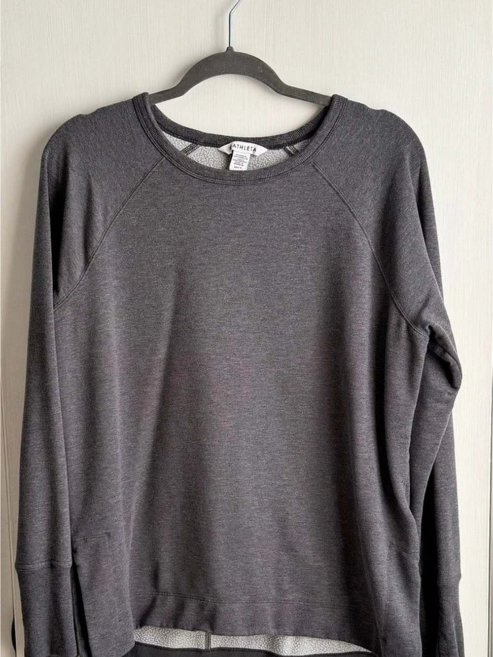 Athleta Gray Coaster Luxe Recover L/S Sweatshirt Size Medium Like New